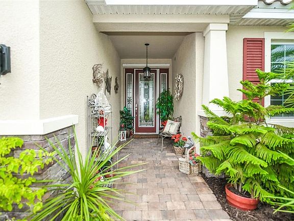 3rd image of 2829 Oriole Dr