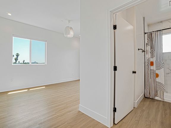 3rd image of 4802 S Slauson Ave #2B