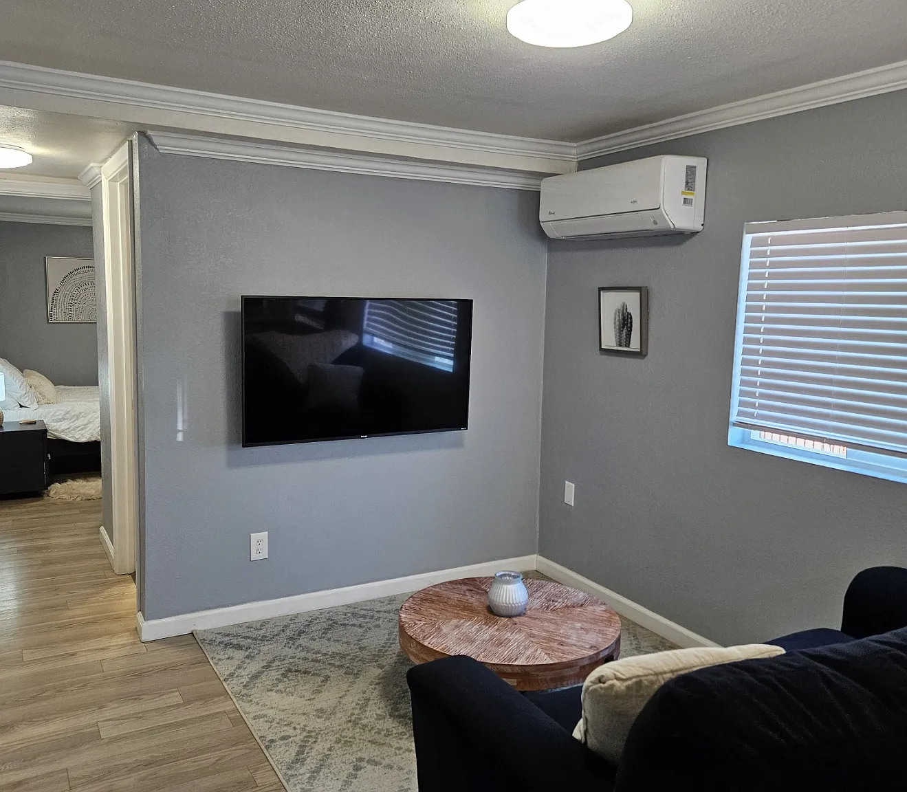 1 bed, 400 sqft, $2,300 — Photo 2