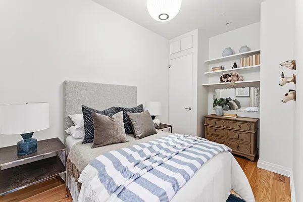 Sold by Compass | media 10