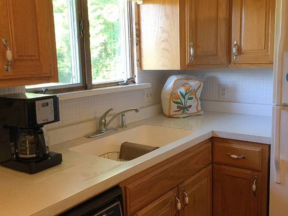 4th image of 15139 Circle Dr