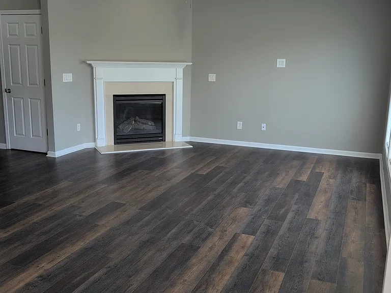 5855 Crestwick Way — Photo 2