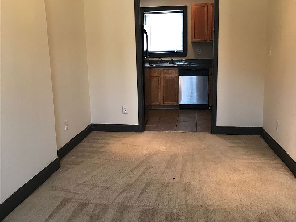 DINING & KITCHEN