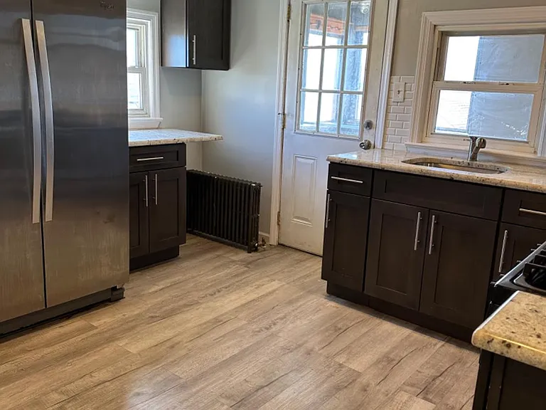 35 Lavern St #2 — Photo 6