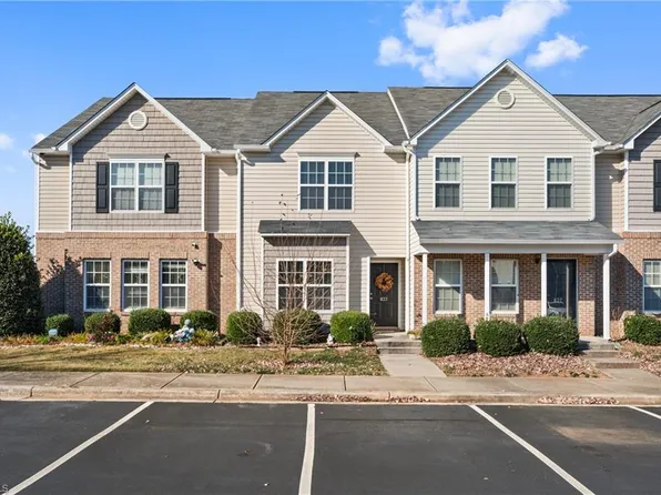 833 Federal Hall Ln, Kernersville, NC 27284