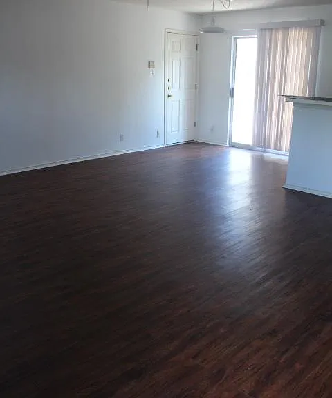 5301 Roosevelt Ave #B — Photo 2