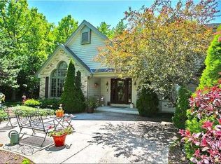 512 Deer Path, Sturtevant, WI 53177