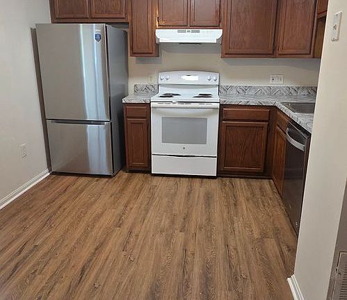 4th image of 9654 Hastings Dr