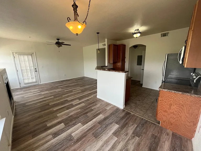 3035 Blue Sky Cir #10-102 — Photo 7
