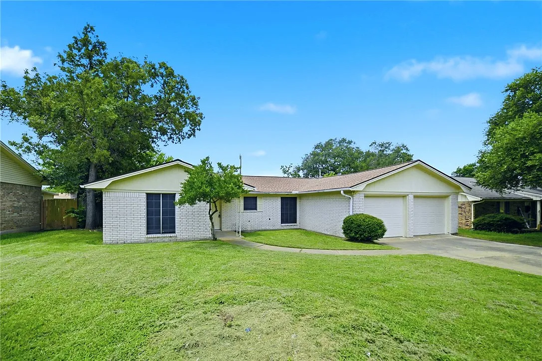 3 bed, 1578 sqft, $2,500 — Photo 2