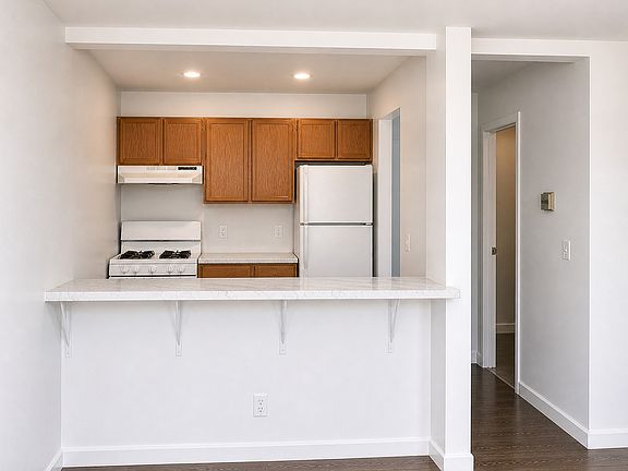 4th image of 1184 Vyse Ave Floor 2