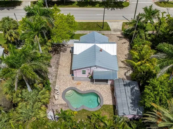 717 W MARION AVENUE, PUNTA GORDA, FL 33950