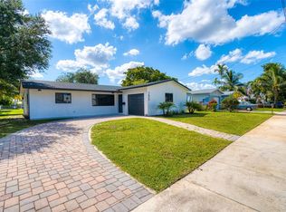 1623 N 29th Ct, Hollywood, FL 33020