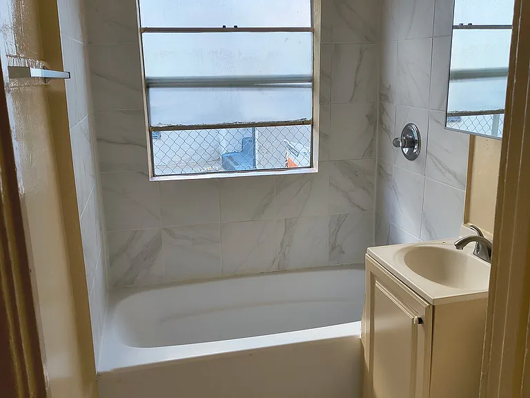 416 S Union Ave #5 — Photo 12
