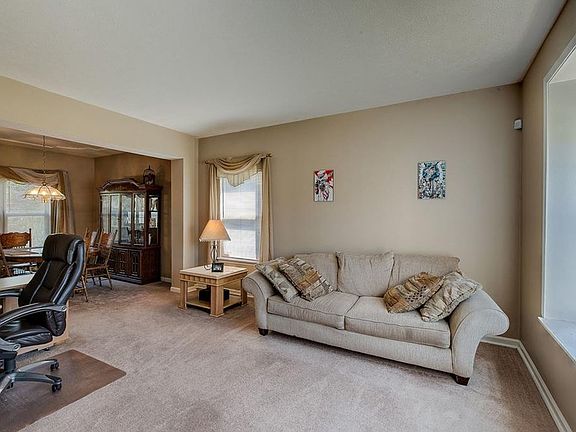 5th image of 7926 Rock Rose Ct