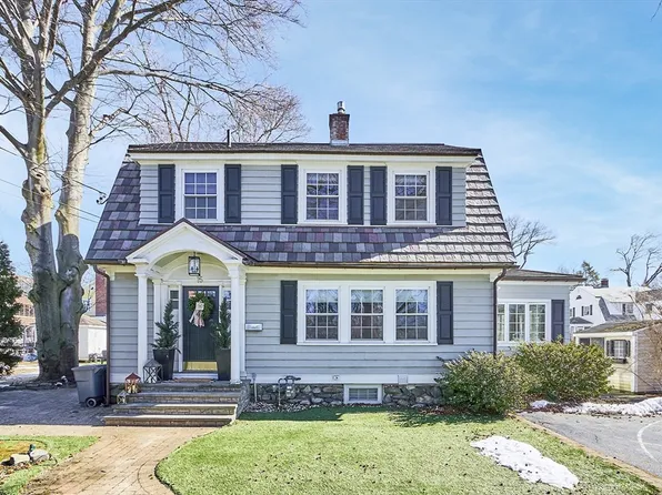 15 York St, Andover, MA 01810