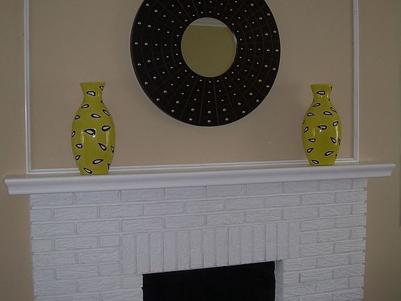 Livingroom fireplace