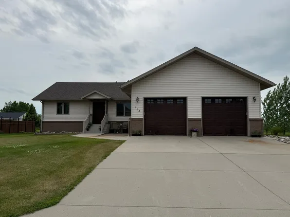703 7th St W, Ada, MN 56510
