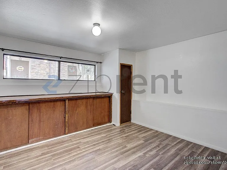 320 McHenry Rd #10 — Photo 9