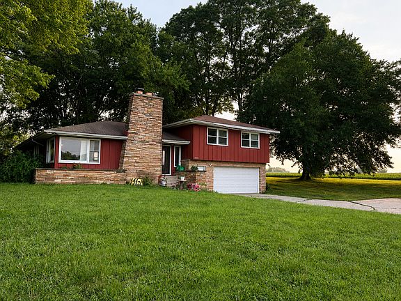 2nd image of 3803 N Richmond Rd