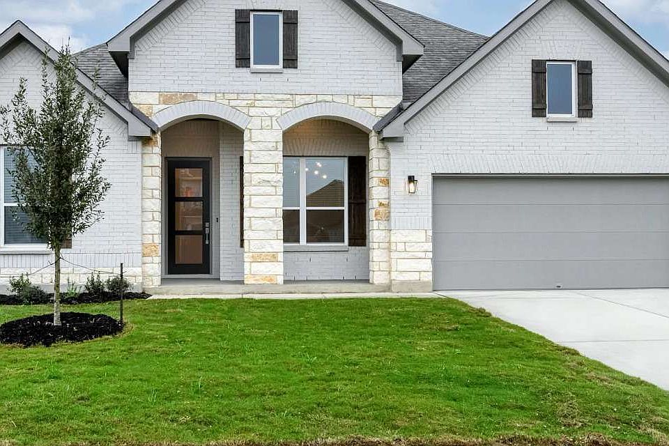 Saddlebrook Ranch - Blanco Interior Image 1