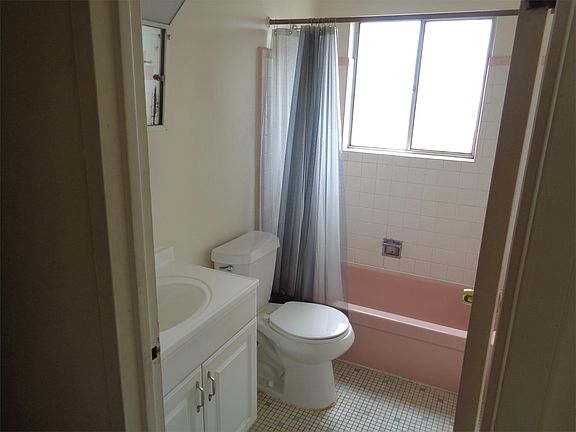 5th image of 5617 Kirby Ave APT 4
