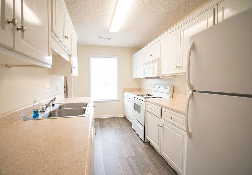 2 bed, 1308 sqft, $1,550 — Photo 3