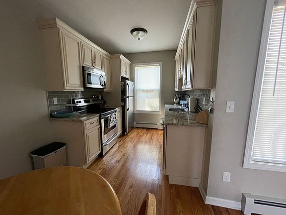 5th image of 28 Nash St #1