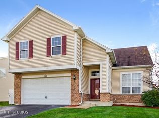 1147 N Grand Blvd, Romeoville, IL 60446