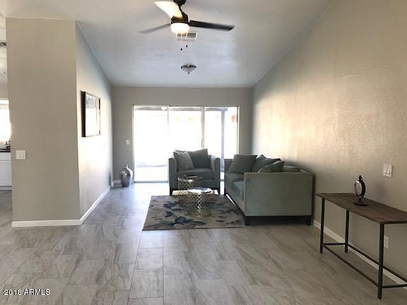 3rd image of 10122 W Meadowbrook Ave