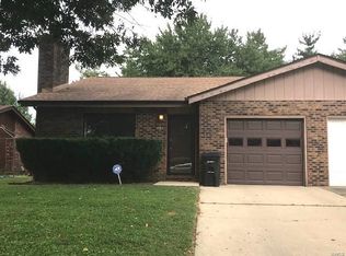 155 Paulette Dr, Belleville, IL 62226