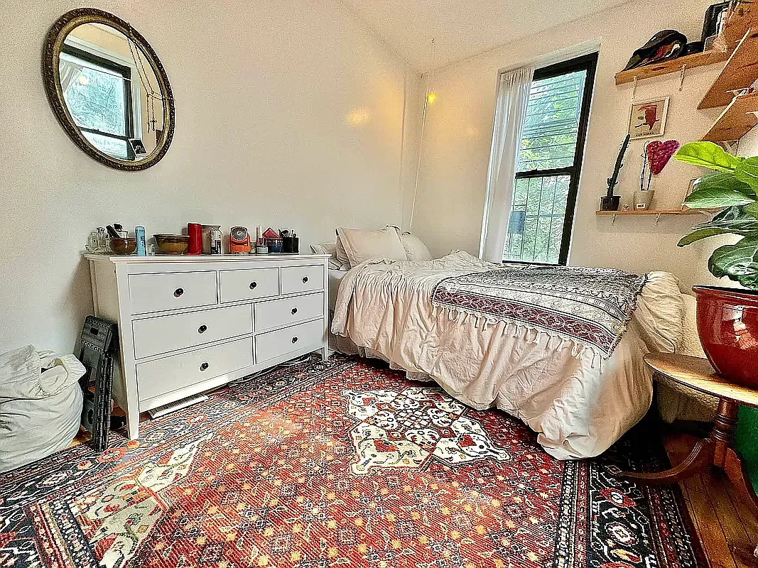 788 Park Place — Photo 3