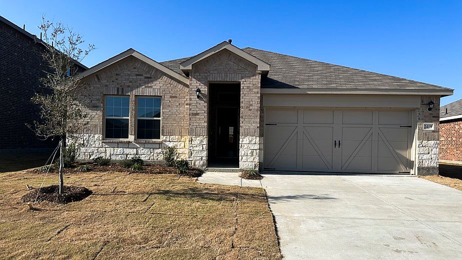 1st image of 2419 Quiet Oak Ln