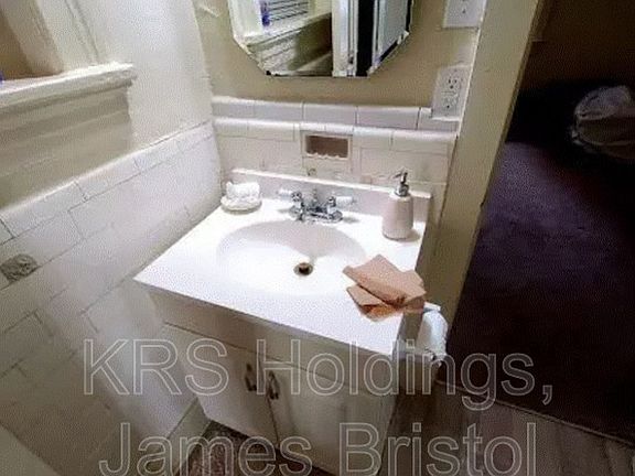 5th image of 608 Boulevard West #3