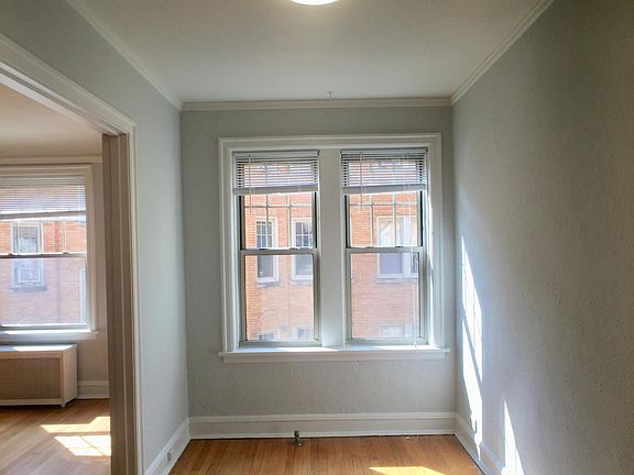 3rd image of 4334 N Hermitage Ave APT 2W