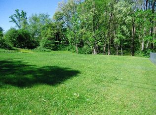Rogers St, Oak hill, WV 25901