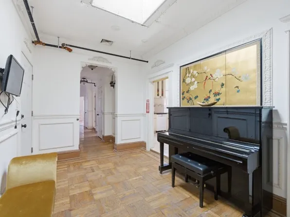 1012 Palisade Avenue image 3 of 19