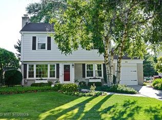 416 S Windsor Dr, Arlington Heights, IL 60004