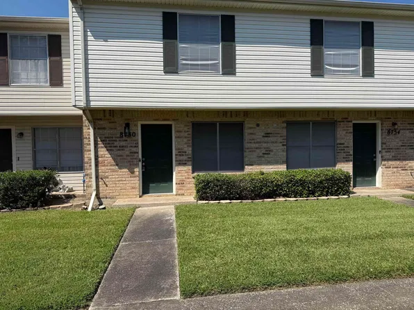 8750 Glen Meadow Ln, Beaumont, TX 77706