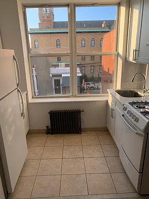 Rented by Think Properties | media 13