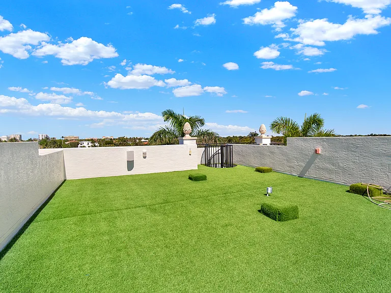425 N Ocean Blvd #3 — Photo 66