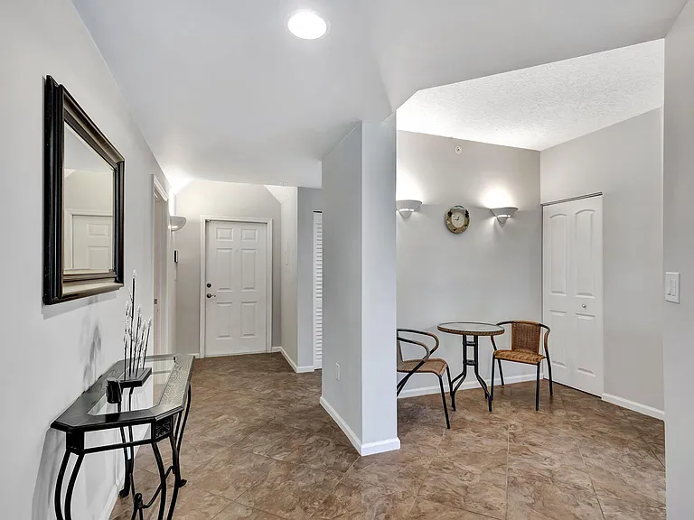 300 Uno Lago Dr #101 — Photo 6