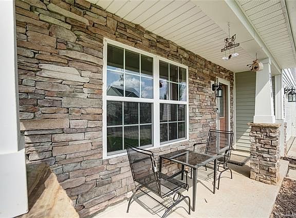 5th image of 2930 Village Center Dr