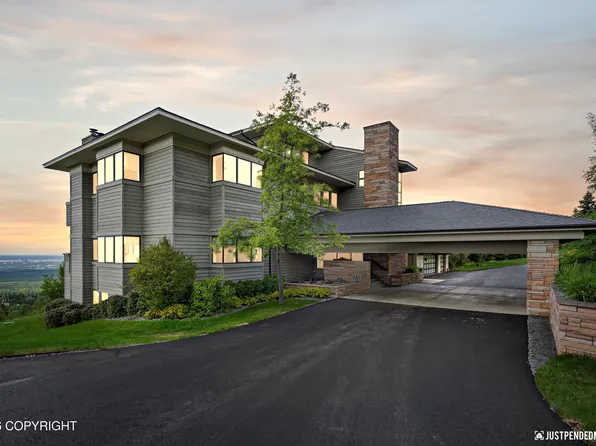 9900 Hillhaven Cir, Anchorage, AK 99507