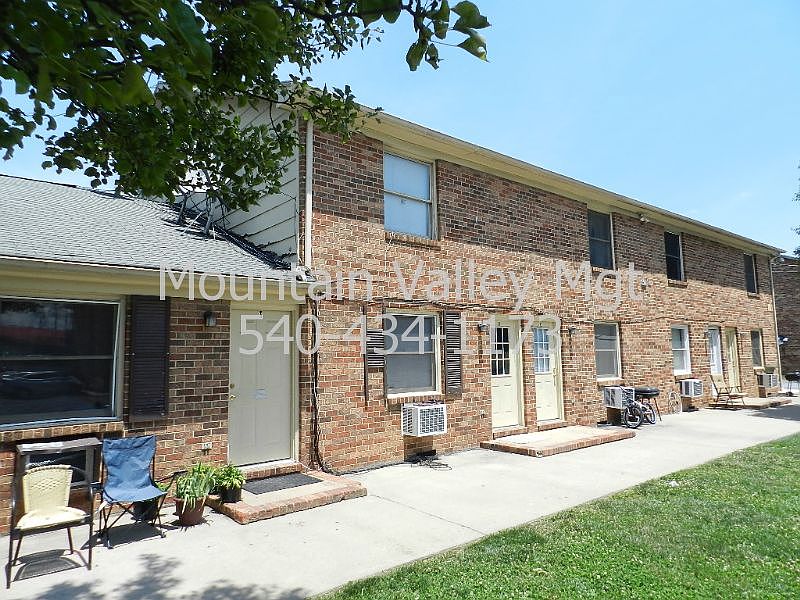 1st image of 620 Norwood St APT A