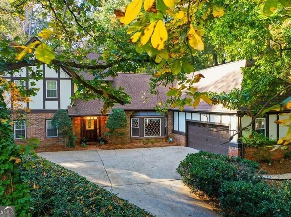 180 Valley Cv, Sandy Springs, GA 30350