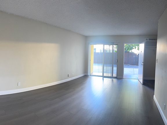 4th image of 1132 E California Ave APT 3