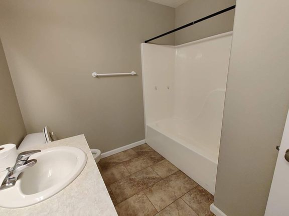 5th image of 14039 SE 119th Dr