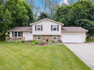 12035 Pueblo Path Ave NW, Uniontown, OH 44685