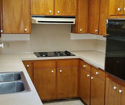 3rd image of 301 118th St S